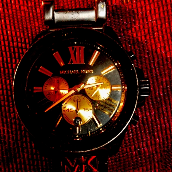 Michael Korrs oversized Mens watch - Picture 1 of 1